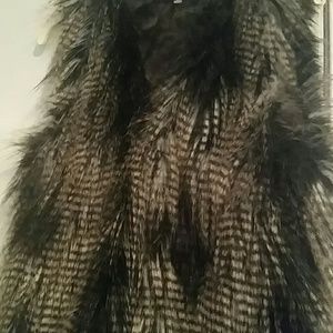Vest Faux Fur Sz8 Divided H&M